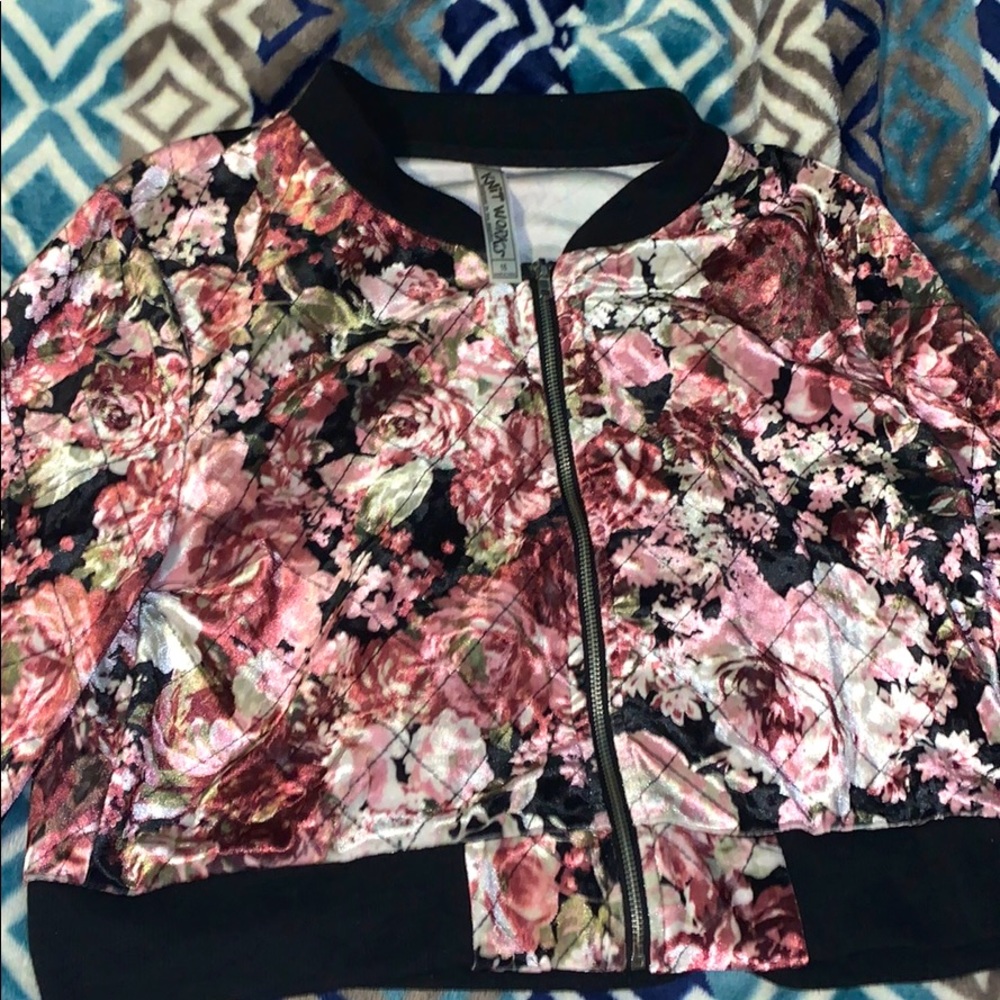 Velvet flower cropped jacket